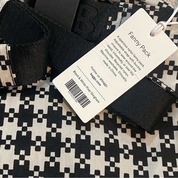 NWT BAGGU BLACK & WHITE PIXEL GINGHAM Fanny Pack bvr - Picture 4 of 4